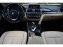 BMW 3-Serie Touring 318i Executive Aut. | Panorama | Xenon | Stoelverwarming | HUD | Luxe Leder | Elek. Trekhaak | Historie | NAP