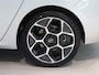 Opel Astra Ultimate Plug In Hybrid 195 pk Automaat | Voorraad | Tot 8 jaar Garantie! | Kantelschuifdak | Dodehoekdetectie | Navigatie | Elektrische bedienbare stoelen