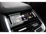 Volvo XC90 T8 Plug-in hybrid AWD Ultra Dark | | Demo Deal | Luchtvering | Harman Kardon | Panoramadak | 21'' Lichtmetalen Velgen | Adaptieve Cruise Control | Apple Carplay | Verwarmbare Voorstoelen | 360 Graden Camera