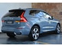 Volvo XC60 T8 Plug-in hybrid AWD Plus Dark | Semi-Electrische Wegklapbare Trekhaak | Longe Range | Google Infotainment | Harman Kardon Premium Audio | Parkeersensoren voor + achter | Parkeercamera | Stoelverwarming | Stuurwielverwarming |