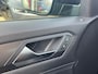 Volkswagen T-Roc 1.0 TSI Style | Adaptive cruise | Trekhaak | Carplay | Elek. Kofferklep | NAVI | All seasonbanden | Elek. bedienbare spiegels + verwarmbaar