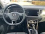 Volkswagen T-Roc 1.0 TSI Style | Adaptive cruise | Trekhaak | Carplay | Elek. Kofferklep | NAVI | All seasonbanden | Elek. bedienbare spiegels + verwarmbaar