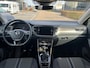 Volkswagen T-Roc 1.0 TSI Style | Adaptive cruise | Trekhaak | Carplay | Elek. Kofferklep | NAVI | All seasonbanden | Elek. bedienbare spiegels + verwarmbaar