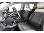 Citroën C3 1.2 PureTech Shine Automaat Achteruitrijcamera Navigatie Parkeersensoren Voor en Achter
