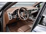 Porsche Cayenne Coupé 3.0 E-Hybrid 462pk Platinum Edition SportDesign | Panorama | Bose | Trekhaak elektr. | Stoelventilatie | 21'' Wielen |