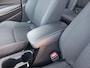 Toyota Corolla Touring Sports 1.8 Hybrid 122pk Business Intro | Climate control | Navigatie | Lm velgen | Camera | Verwarmbare voorstoelen