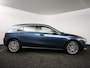 Mercedes-Benz A-klasse 250 e Business Line | Achteruitrijcamera | Parkeersensoren rondom | All-Season banden | Stoelverwarming |