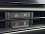 Jeep Avenger 54 kWh 156pk Summit | Navigatie | Schuifdak | Full LED | Stoelverwarming | Camera | Keyless Entry | Elektrische achterklep | Warmtepomp | Winterpack