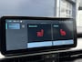 Jeep Avenger 54 kWh 156pk Summit | Navigatie | Schuifdak | Full LED | Stoelverwarming | Camera | Keyless Entry | Elektrische achterklep | Warmtepomp | Winterpack