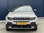 Jeep Avenger 54 kWh 156pk Summit | Navigatie | Schuifdak | Full LED | Stoelverwarming | Camera | Keyless Entry | Elektrische achterklep | Warmtepomp | Winterpack