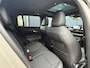 Jeep Avenger 54 kWh 156pk Summit | Navigatie | Schuifdak | Full LED | Stoelverwarming | Camera | Keyless Entry | Elektrische achterklep | Warmtepomp | Winterpack