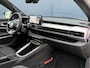 Jeep Avenger 54 kWh 156pk Summit | Navigatie | Schuifdak | Full LED | Stoelverwarming | Camera | Keyless Entry | Elektrische achterklep | Warmtepomp | Winterpack