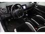 Renault Clio Estate 0.9 TCe Bose 2017 | Airco | Navigatie | Achteruitrij Camera | DAB Radio | Cruise Control | Lichtmetalen Velgen | Elektrische Ramen | 2 Sleutels | Stoelverwarming | Nationale Autopas