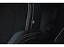 Volvo XC40 T4 Hybride Ultimate Dark| Panoramadak | Harman/Kardon | Apple CarPlay | Stoel + Stuur Verwarmd |