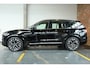 Volvo XC90 T8 Plug-in hybrid AWD Ultra Bright | Demo Deal | Panoramadak | Google infotainment | Stoelverwarming | Stuurwielverwarming | Parkeerverwarming | 7-zitplaatsen | Luchtvering | Volvo Guard Alarm | Parkeersensoren voor + achter | 360° Parkeercamera