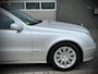 Mercedes-Benz E-klasse 240 / Aut / Avantgarde / Pano solar sunroof / Leder / NL auto / RECENTLY SERVICED!