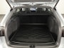 Volkswagen Golf variant R-Line-Edition 1.5 eTSI 85 kW 116 pk Automaat (DSG) | Verlengde garantie | Navigatie | Panoramadak | Parkeersensoren | Rondomzicht camera | Black Style pakket | R-Line |
