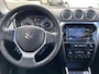 Suzuki Vitara 1.4 Boosterjet Style Smart Hybrid | Rijklaarprijs | Elektrisch Glazen Panorama-dak | Climate Control | Parkeersensoren voor en achter | Climate Control |