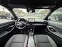 Toyota Yaris Cross 1.5 Hybrid 130 Dynamic | Dodehoekdetectie | Stuur- stoel en voorruitverwarming | Achteruitrijcamera met sensoren voor en achter | NIEUW!