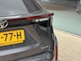 Toyota Yaris Cross 1.5 Hybrid 130 Dynamic | Dodehoekdetectie | Stuur- stoel en voorruitverwarming | Achteruitrijcamera met sensoren voor en achter | NIEUW!