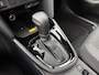 Toyota Yaris Cross 1.5 Hybrid 130 Dynamic | Dodehoekdetectie | Stuur- stoel en voorruitverwarming | Achteruitrijcamera met sensoren voor en achter | NIEUW!