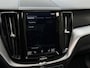 Volvo XC60 2.0 T5 250 pk Momentum,panoramadak, facelift, leder, vele opties,1 e eigenaar, NL auto met nap