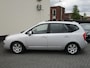Kia Carens 2.0 CVVT X-ecutive 7 Persoons Clima 135dkm !!