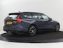 Volvo V60 2.0 B3 Momentum | Trekhaak | Stoelverwarming | Adaptive cruise | Carplay | Stuurverwarming | Full LED | Digital Cockpit | Parkeerhulp | 17'' | Bluetooth | Climate control
