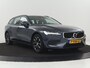 Volvo V60 2.0 B3 Momentum | Trekhaak | Stoelverwarming | Adaptive cruise | Carplay | Stuurverwarming | Full LED | Digital Cockpit | Parkeerhulp | 17'' | Bluetooth | Climate control