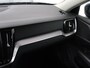 Volvo V60 2.0 B3 Momentum | Trekhaak | Stoelverwarming | Adaptive cruise | Carplay | Stuurverwarming | Full LED | Digital Cockpit | Parkeerhulp | 17'' | Bluetooth | Climate control