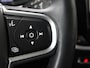 Volvo V60 2.0 B3 Momentum | Trekhaak | Stoelverwarming | Adaptive cruise | Carplay | Stuurverwarming | Full LED | Digital Cockpit | Parkeerhulp | 17'' | Bluetooth | Climate control