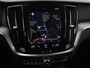 Volvo V60 2.0 B3 Momentum | Trekhaak | Stoelverwarming | Adaptive cruise | Carplay | Stuurverwarming | Full LED | Digital Cockpit | Parkeerhulp | 17'' | Bluetooth | Climate control