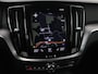 Volvo V60 2.0 B3 Momentum | Trekhaak | Stoelverwarming | Adaptive cruise | Carplay | Stuurverwarming | Full LED | Digital Cockpit | Parkeerhulp | 17'' | Bluetooth | Climate control