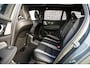Volvo V60 2.0 T6 Plug-in hybrid AWD Ultra Dark | Sportstoelen | Schuif-/Kanteldak | Full-LED | Adaptieve Cruise Control | Head-Up Display | Stoelverwarming Voor en Achter | 19" | Getint Glas | Harman Kardon Audio | BLIS |