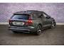 Volvo V60 2.0 T6 Plug-in hybrid AWD Ultra Dark | Sportstoelen | Schuif-/Kanteldak | Full-LED | Adaptieve Cruise Control | Head-Up Display | Stoelverwarming Voor en Achter | 19" | Getint Glas | Harman Kardon Audio | BLIS |