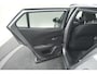 Peugeot e-2008 EV Allure 50 kWh | SOH=96.7 % | 3 Fase Laadfunctie | Camera | Navigatie | Parkeersensoren | Apple Carplay
