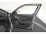 Peugeot e-2008 EV Allure 50 kWh | SOH=96.7 % | 3 Fase Laadfunctie | Camera | Navigatie | Parkeersensoren | Apple Carplay