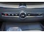 Volvo XC60 Recharge T8 AWD R-Design - Panorama/schuifdak - IntelliSafe Assist & Surround - 360º Camera - Adaptieve LED koplampen - Verwarmde voorstoelen & stuur - Parkeersensoren voor & achter - Elektr. bedienb. bestuurdersstoel met geheugen - Inklapbare trekhaak - 19' LMV
