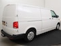 Volkswagen Transporter 2.0 TDI L2H1 28 | Trekhaak | Camera | Parkeerhulp | Versterkte Vering | Laadruimte Betimmering | Carplay |