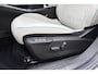 Fiat 600 1.2 Hybrid La Prima | Camera | Elektrische achterklep | 18'' lichtmetalen velgen | Lederen bekleding | Stoelmassage