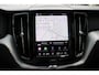 Volvo XC60 T6 Plug-in hybrid AWD Plus Dark | Verwarmbare voorstoelen + achterbank | Apple carplay/Android auto | Verwarmbaar stuurwiel | 19 inch Lichtmetalen velgen | 360 graden camera | Elektrisch verstelbare stoelen met memory | Blind spot | Keyless-entry | Trekhaak