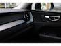 Volvo XC60 T6 Plug-in hybrid AWD Plus Dark | Verwarmbare voorstoelen + achterbank | Apple carplay/Android auto | Verwarmbaar stuurwiel | 19 inch Lichtmetalen velgen | 360 graden camera | Elektrisch verstelbare stoelen met memory | Blind spot | Keyless-entry | Trekhaak