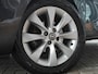 Opel Corsa 1.4 Favourite | Navigatie | Airco | Lichtmetalen velgen | Trekhaak | Parkeersensoren achter | 5 deurs | Cruise control