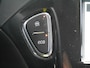 Opel Corsa 1.4 Favourite | Navigatie | Airco | Lichtmetalen velgen | Trekhaak | Parkeersensoren achter | 5 deurs | Cruise control