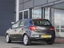 Opel Corsa 1.4 Favourite | Navigatie | Airco | Lichtmetalen velgen | Trekhaak | Parkeersensoren achter | 5 deurs | Cruise control