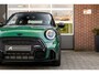 MINI John Cooper Works Cooper Trim | Camera | Adaptive Suspension | Stoelverwarming | Navi | British Racing Green | 17' Inch |
