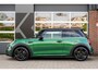 MINI John Cooper Works Cooper Trim | Camera | Adaptive Suspension | Stoelverwarming | Navi | British Racing Green | 17' Inch |