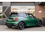 MINI John Cooper Works Cooper Trim | Camera | Adaptive Suspension | Stoelverwarming | Navi | British Racing Green | 17' Inch |