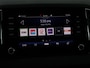 Skoda Karoq 1.5 TSI Sportline | Panoramadak | Stoelverwarming | Adaptive cruise | Camera | Sportstoelen | Virtual Cockpit | Navigatie | Sfeerverlichting | Full LED | 18'' | Keyless | Climate control