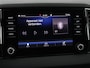Skoda Karoq 1.5 TSI Sportline | Panoramadak | Stoelverwarming | Adaptive cruise | Camera | Sportstoelen | Virtual Cockpit | Navigatie | Sfeerverlichting | Full LED | 18'' | Keyless | Climate control